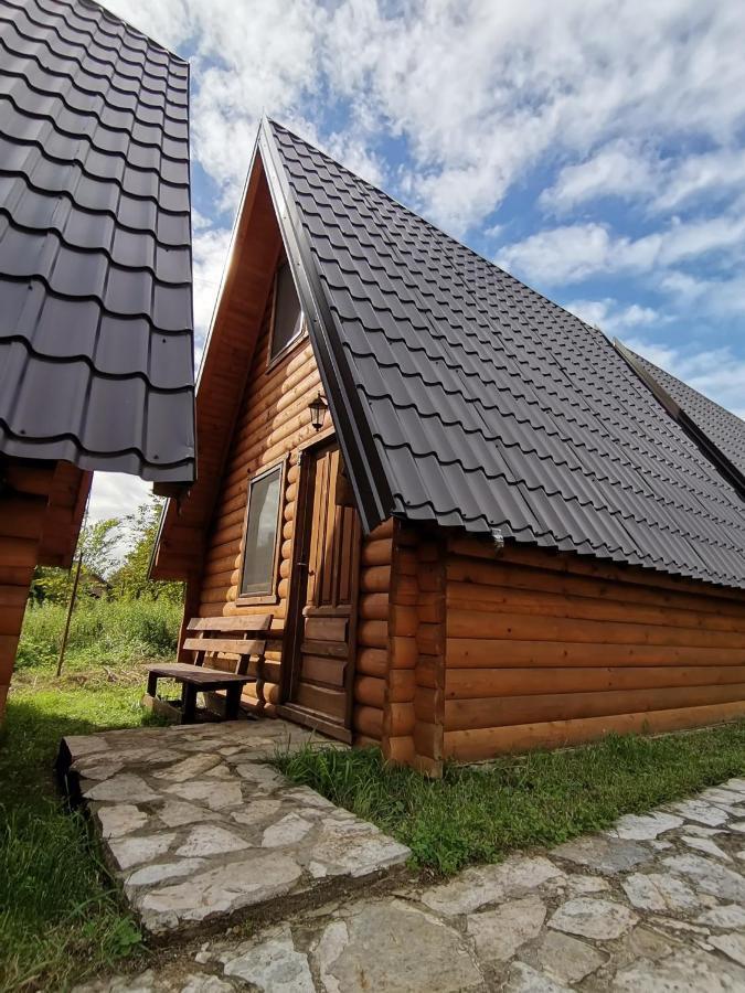 Lolini Bungalovi 노비사드 외부 사진