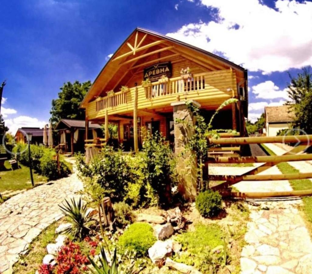 Lolini Bungalovi 노비사드 외부 사진